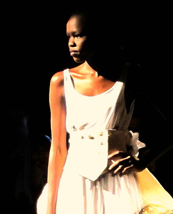 Illustration for article titled High Tech Collides With High Fashion At Eyebeam's NYC Fashion Show